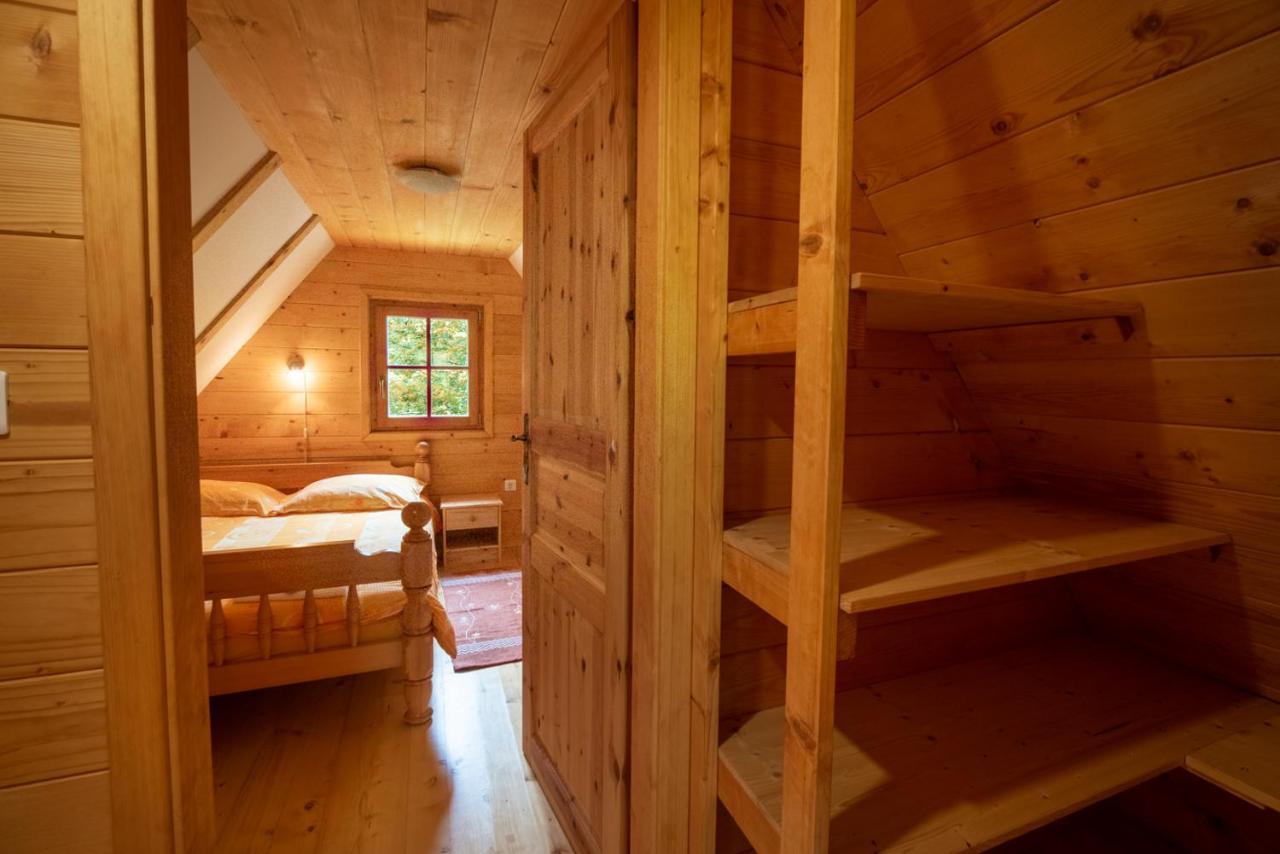 Cottages Kravanja Trenta Exterior photo